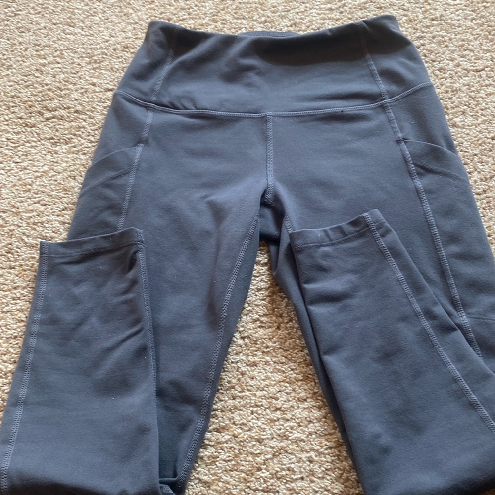 Zella Crop Leggings with pockets